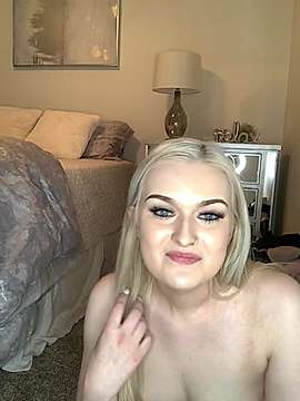 XoSkyler naked stripping on cam for live sex video chat