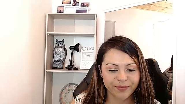 ada_miller1 naked stripping on cam for live sex video chat