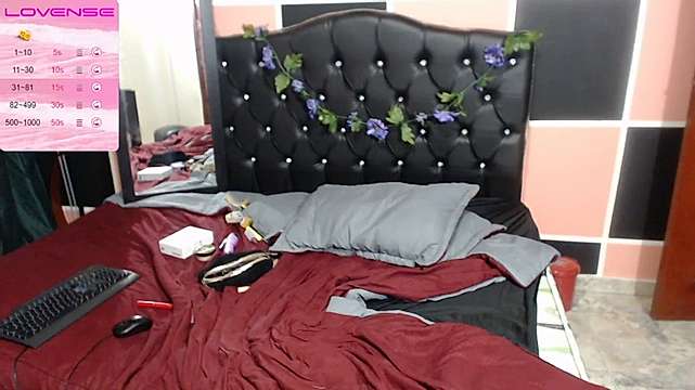 Aleja_isaza naked stripping on cam for live sex video chat