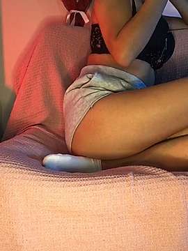 _ALEV_ naked stripping on cam for live sex video chat
