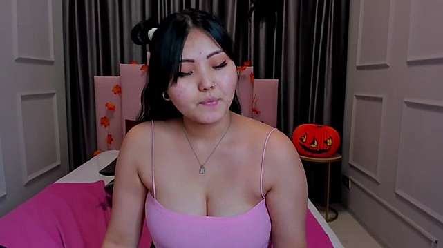 AlexaSavage69 naked stripping on cam for live sex video chat