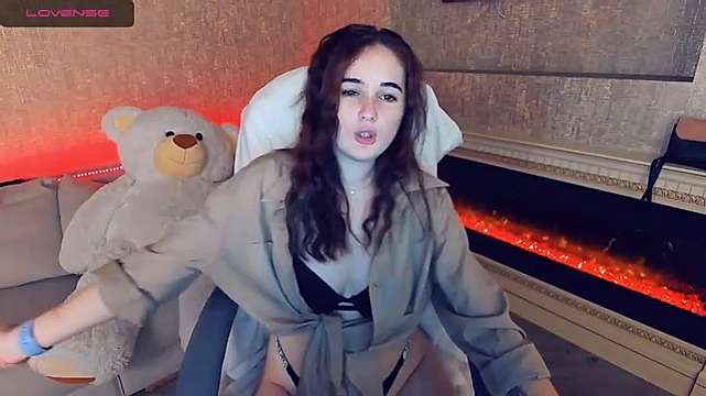 AmyShy_ naked stripping on cam for live sex video chat