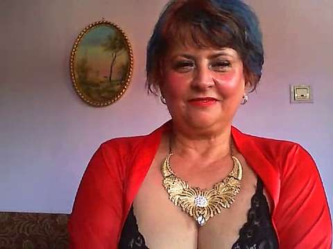 anastasia_kiss naked stripping on cam for live sex video chat