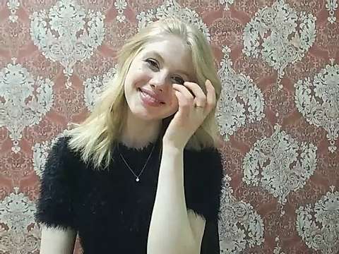 Anastelisa naked stripping on cam for live sex video chat