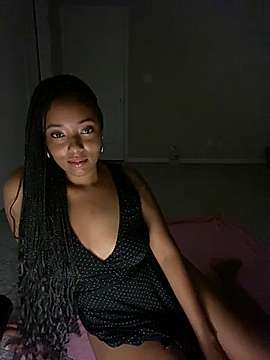 Angellll_ naked stripping on cam for live sex video chat