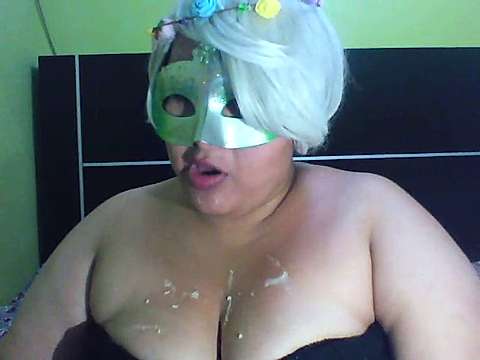 Beekkyy naked stripping on cam for live sex video chat