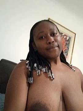 BlackDiamondVee naked stripping on cam for live sex video chat