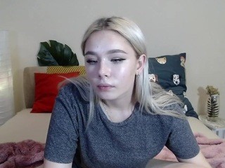 BlondyEl nude on cam – live sex chat