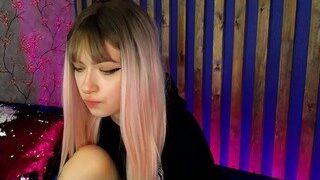 CarolineCorbes nude on cam – live sex chat