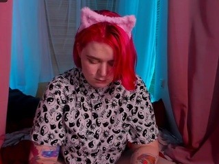 CarolynJames nude on cam – live sex chat