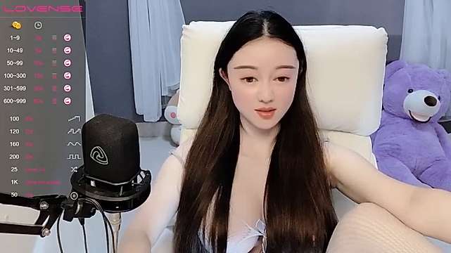 CindyLi naked stripping on cam for live sex video chat