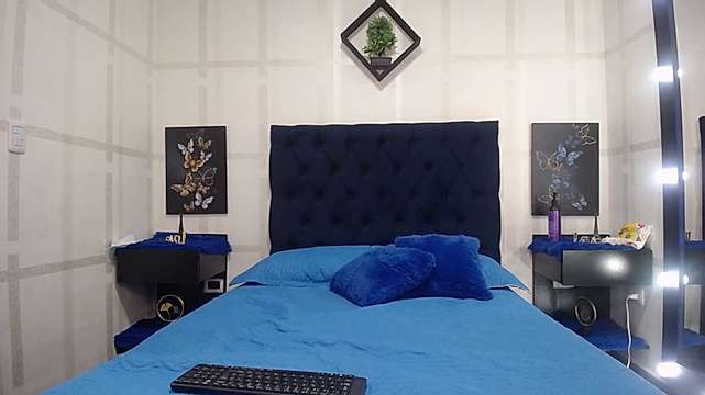 Cookymillk naked stripping on cam for live sex video chat
