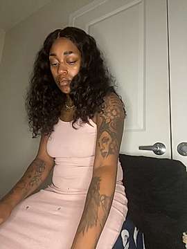 Creamesensation naked stripping on cam for live sex video chat