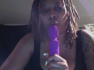 Dmv-rozayy nude on cam – live sex chat