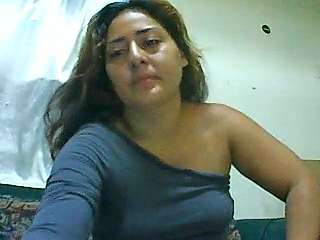 fabiolahot naked stripping on cam for live sex video chat