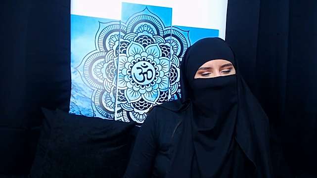 Farisha_Manzur naked stripping on cam for live sex video chat