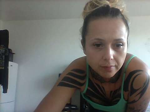 G0ldenC0bra naked stripping on cam for live sex video chat