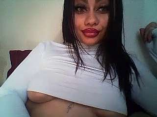 Giuliaevill naked stripping on cam for live sex video chat