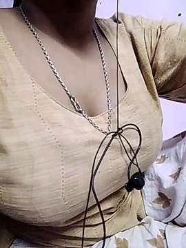 goddessanna2 naked stripping on cam for live sex video chat