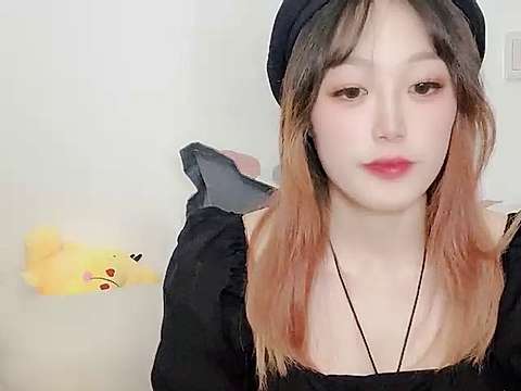 good-haha naked stripping on cam for live sex video chat