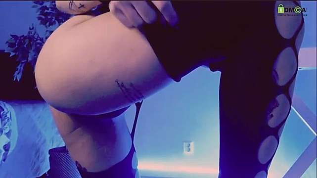 Habeba-Noor naked stripping on cam for live sex video chat