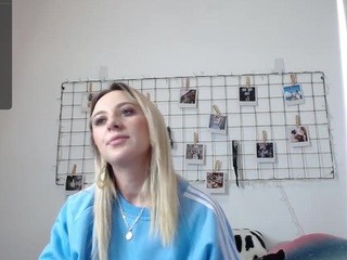 Hasleyjonns nude on cam – live sex chat