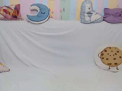 Helen_Porter_ naked stripping on cam for live sex video chat