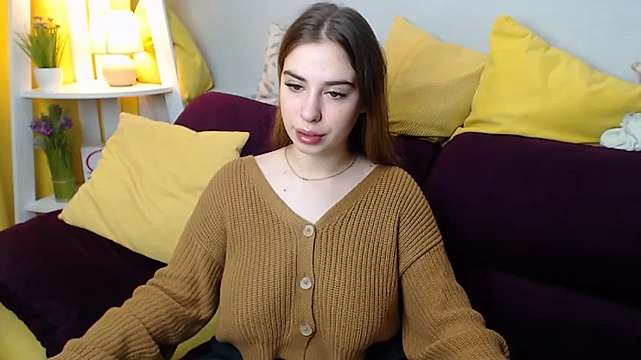 IsabellaRe naked stripping on cam for live sex video chat