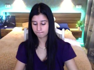 Jennifer-Phillips nude on cam – live sex chat