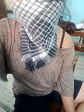 Kajal-1498 naked stripping on cam for live sex video chat