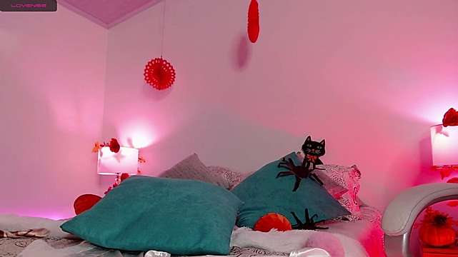katty_roberts naked stripping on cam for live sex video chat