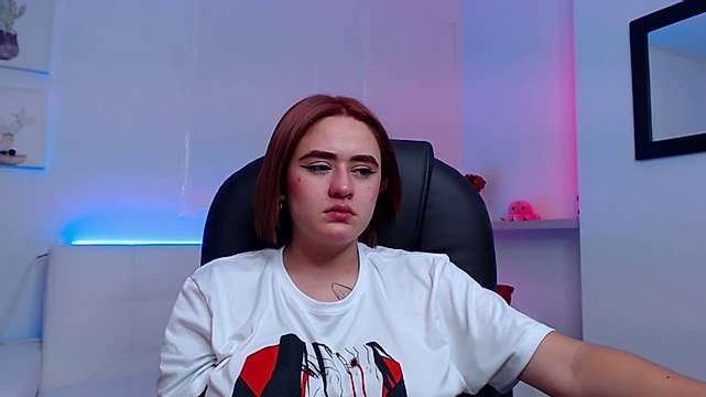 laurabeck naked stripping on cam for live sex video chat