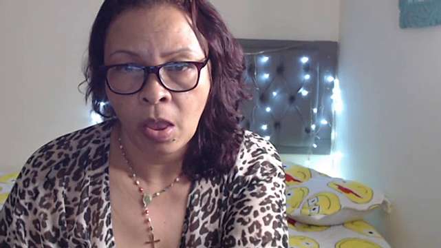 lilarose– naked stripping on cam for live sex video chat