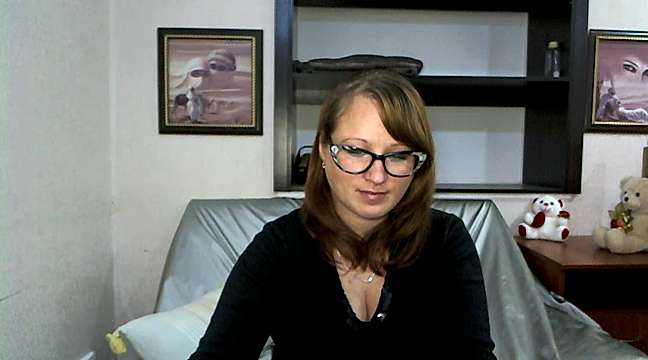 Lilia4joy naked stripping on cam for live sex video chat