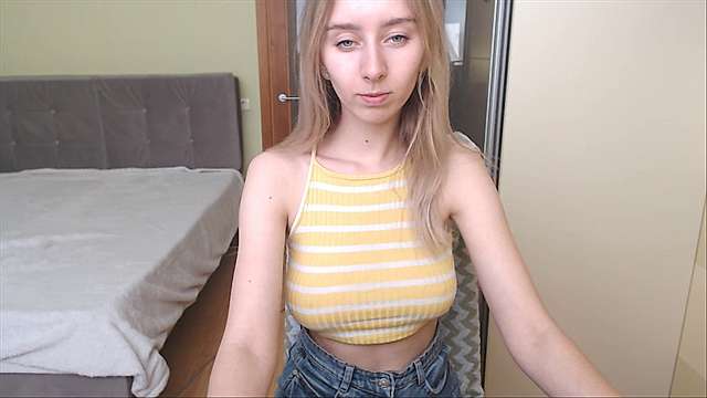 lind_sicute naked stripping on cam for live sex video chat