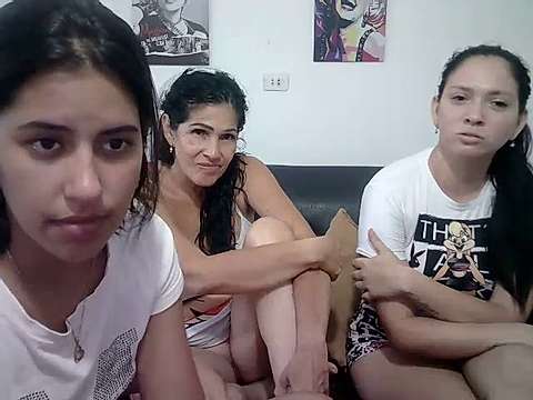 Mariana_18_ naked stripping on cam for live sex video chat