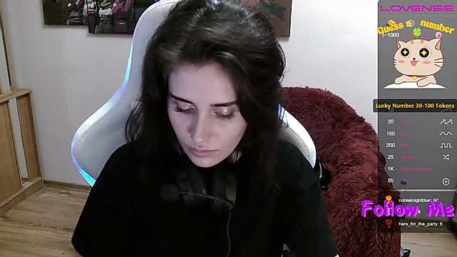 Mary_Dark naked stripping on cam for live sex video chat