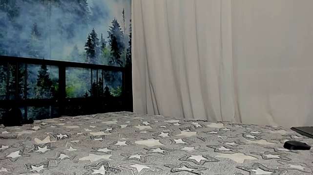 Mia_Split_Show naked stripping on cam for live sex video chat