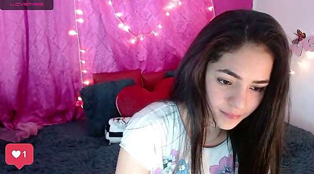 Pucca_hot1 naked stripping on cam for live sex video chat