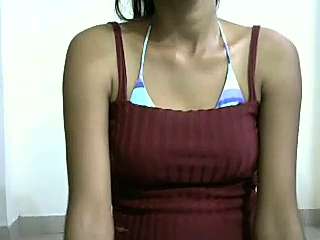 Rashmi-7272 naked stripping on cam for live sex video chat
