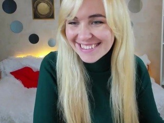 RinnaBlair nude on cam – live sex chat