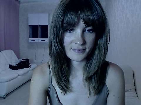 SamanthaJones5 naked stripping on cam for live sex video chat