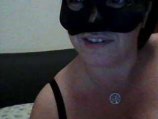 Serenasexy80 naked stripping on cam for live sex video chat