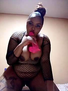 sexycarolwww naked stripping on cam for live sex video chat