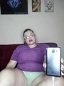 Showfull2k naked stripping on cam for live sex video chat