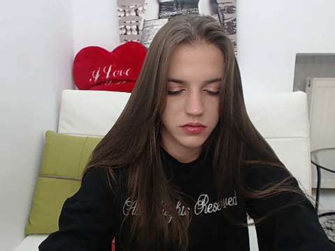 Silk-Hun naked stripping on cam for live sex video chat