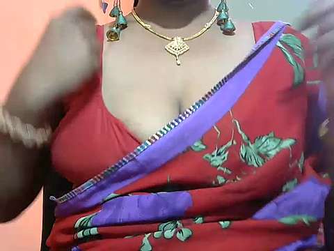 siya_143 naked stripping on cam for live sex video chat