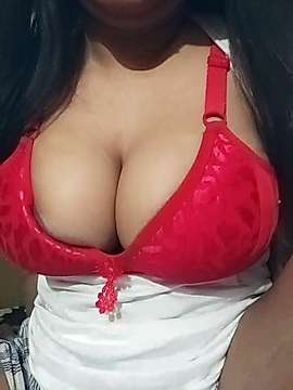 strip_honey naked stripping on cam for live sex video chat