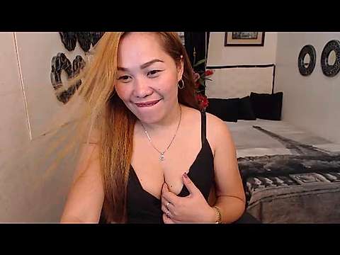 SweetGlam naked stripping on cam for live sex video chat