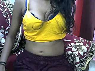 Sweetshriya naked stripping on cam for live sex video chat